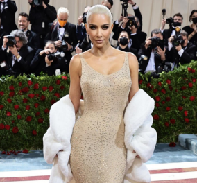 Met Gala 2022: H Kim Kardashian φόρεσε το αυθεντικό φόρεμα της Μέριλιν Μονρόε, έβαψε τα μαλλιά της πλατινέ ξανθά (φωτο)