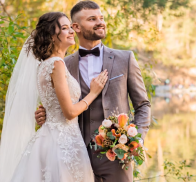 Good news: Oι Έλληνες ξανά παντρεύονται - Xρoνιά ρεκόρ με ατελείωτες λίστες στα δημαρχεία