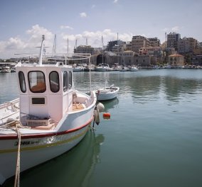 Κρήτη: Έκαναν διακοπές πατέρας - κόρη & μέθυσαν - Συνέλαβαν τον 70χρονο για τον βιασμό της 34χρονης Βρετανίδας 