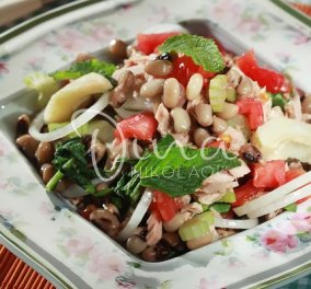 Ντίνα Νικολάου: Μαυρομάτικα φασόλια με τόνο και ντομάτες - ένα χορταστικό, «δροσερό» πιάτο