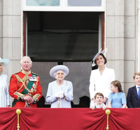 Jubilee: Η Βρετανία γιορτάζει τα 70 χρόνια της βασίλισσας Ελισάβετ - Μεγαλειώδης η παρέλαση για το Πλατινένιο Ιωβηλαίο (φωτό - βίντεο)