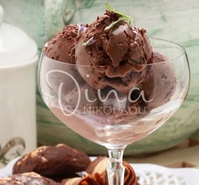 Σορμπέ σοκολάτας από τη Ντίνα Νικολάου: Ένα πεντανόστιμο επιδόρπιο για καλοκαιρινά τραπέζια και όχι μόνο