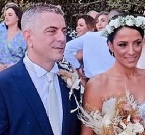 Παντρεύτηκαν οι δημοσιογράφοι Ευλαμπία Ρέβη και Σωτήρης Σκουλούδης - Το εντυπωσιακό στράπλες νυφικό (φωτό)