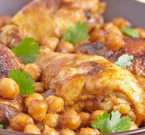 Δημήτρης Σκαρμούτσος: Ρεβίθια με κοτόπουλο και κρέμα βαλσάμικου ρόδι - υγιεινό και πολύ νόστιμο φαγητό