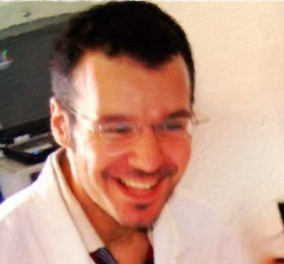 Πέθανε ξαφνικά ο 45χρονος ψυχίατρος Σπύρος Ροδιτάκης - Βρέθηκε μόνος, νεκρός, από το κλιματιστικό που δούλευε ασταμάτητα