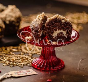 Ντίνα Νικολάου: Muffins σοκολάτας με ελαιόλαδο, γεμιστά με ανθότυρο - κρύβουν γευστικές εκπλήξεις!