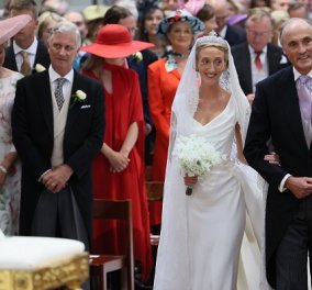 Η πριγκίπισσα Μαρία Λάουρα του Βελγίου ντύθηκε νύφη - Η τεράστια ουρά, η τιάρα, τα καπέλα της βασίλισσας & της διαδόχου (φωτό)