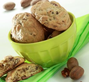 Γιάννης Λουκάκος: Γρήγορα και νόστιμα cookies με σοκολάτα και φιστίκια πεκάν