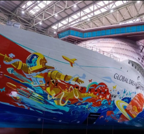  Πωλείται… σε τιμή ευκαιρίας το μεγαλύτερο κρουαζιερόπλοιο στον κόσμο – Χρεοκόπησαν οι ιδιοκτήτες του πριν το «ρίξουν» στο νερό (βίντεο)
