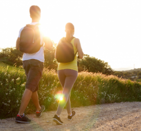 Εύκολη και αποτελεσματική άσκηση το περπάτημα-γιατί είναι ευεργετικό το πρωί