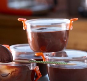 Στέλιος Παρλιάρος: Κρέμα σοκολάτα σε μπολ - μία εύκολη συνταγή για όταν λαχταράτε κάτι γλυκό!