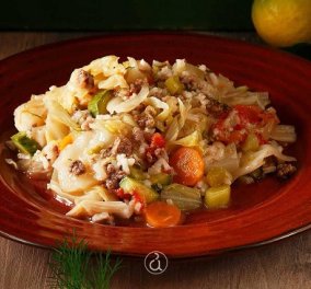 Αργυρώ Μπαρμπαρίγου: Συνταγή για λαχανόρυζο με κιμά - Το συνοδεύουμε με γιαούρτι που ταιριάζει τέλεια γευστικά