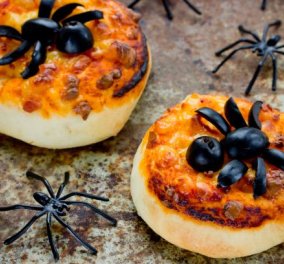 Αργυρώ Μπαρμπαρίγου: Spooky spider pizza! - Για το Halloween πάρτι σου! 