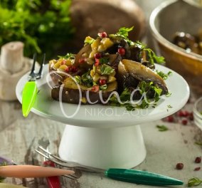 Ντίνα Νικολάου: Συνταγή για μανιτάρια σκορδοκρασάτα - ένας απολαυστικός μεζές για τα μαζέματα με την παρέα