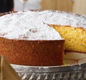 Βασιλόπιτα κέικ από τον Στέλιο Παρλιάρο - Εύκολη και αφράτη, μοσχοβολάει πορτοκάλι