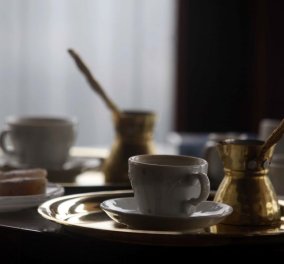 «Ημέρα τουρκικού καφέ» στην Τουρκία: Ο καφές είναι δικός μας, δεν είναι ελληνικός, τον προσφέρει «ο πανάρχαιος πολιτισμός μας»-Δείτε το βίντεο