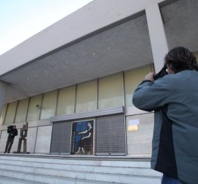 Κλοπή στην Πινακοθήκη: 6 χρόνια με «βραχιολάκι» για τον 50χρονο που άρπαξε Πικάσο και Μοντριάν (φωτό & βίντεο)