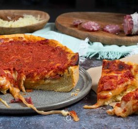 Αργυρώ Μπαρμπαρίγου: Αφράτη Pizza Chicago  - Μπαίνει απαραίτητα σε βαθύ ταψί