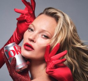 Στην πρώτη γραμμή η Κέιτ Μος στα 50 της: Τώρα έγινε η διεθνής μούσα της Diet Coke