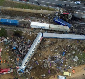 Τραγωδία στα Τέμπη: Το φανάρι ήταν κόκκινο, αλλά ο σταθμάρχης "άναψε πράσινο" - Ο διάλογος που έστειλε 44 στον θάνατο (βίντεο)