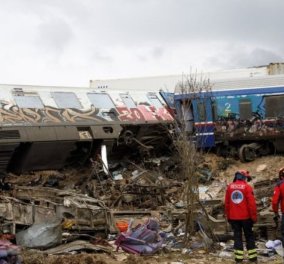 Τραγωδία στα Τέμπη: Η Hellenic Train επέστρεψε σε οικογένειες το αντίτιμο του εισιτηρίου - Ξεσπά συγγενής θύματος (βίντεο)