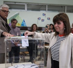 Εκλογές 2023: Ψήφισε η Πρόεδρος Κατερίνα Σακελλαροπούλου - «Εύχομαι και ελπίζω να έχουμε την πιο πλατιά συμμετοχή» (βίντεο)