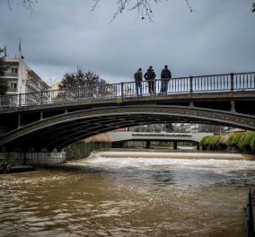 Τραγωδία σε 3ήμερη σχολική εκδρομή στα Τρίκαλα: 15χρονη πέθανε σε νυχτερινό μαγαζί - Τα παιδιά είχαν πάει να διασκεδάσουν (βίντεο)