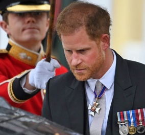 Στέψη Καρόλου: Ο πρίγκιπας Χάρι έμεινε στη Βρετανία 28 ώρες & 42 λεπτά - Από το Αββαείο στο Χίθροου και την Καλιφόρνια