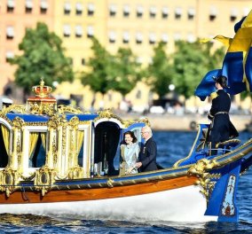 Βασιλιάς & βασίλισσα της Σουηδίας: Δείτε τους μέσα στη βασιλική λέμβο για τα 100 χρόνια του Δημαρχείου της Στοκχόλμης - Η ασυνήθιστη είσοδος (βίντεο)