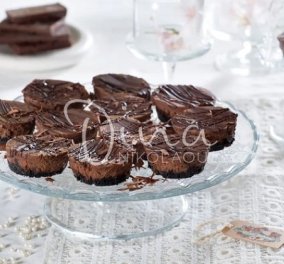 Ντίνα Νικολάου: Mini cheesecakes σοκολατένια - τα παιδιά θα τα λατρέψουν, αλλά και οι μεγάλοι δεν θα αντισταθούν!