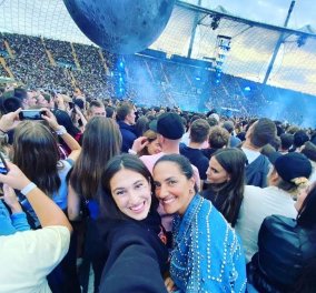 Η κόρη της Νόνης Δούνια έγινε 17! Αχώριστες και στο Μόναχο - Η φωτό από τη μεγάλη συναυλία