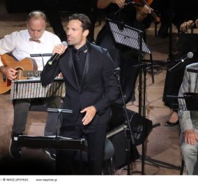 Κωνσταντίνος Αργυρός: Μαγευτικός στη συναυλία του Ελληνικού Ερυθρού Σταυρού - "Πατέρα ο γιός σου τραγουδάει στο Ηρώδειο"