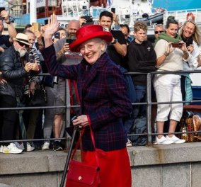 Βασίλισσα Μαργκρέτε της Δανίας: Μοναδικό στιλ με κόκκινη φούστα & ασορτί καπελάκι - Που βρέθηκε η διαχρονική royal;