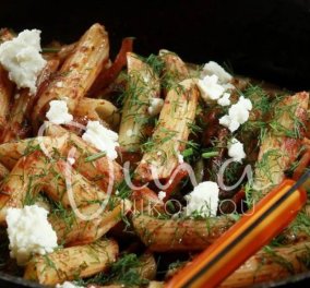 Η Ντίνα Νικολάου μας ετοιμάζει: Πένες πικάντικες με σάλτσα ελιάς και ανθότυρο - Όλη η νοστιμιά σε ένα πιάτο