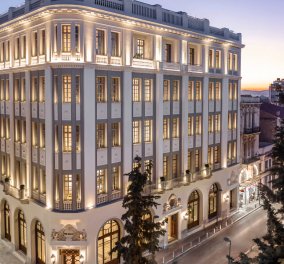  Condé Nast Traveler: Αυτό είναι το καλύτερο ξενοδοχείο της Αθήνας - Πεντάστερο - κουκλί, με θέα την Ακρόπολη, πισίνες & rooftop restaurant με 360 θέα (φωτό) 