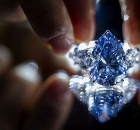 Το «Bleu Royal» σπάνιο διαμάντι 17,61 καρατίων σε δημοπρασία - Έως και 50 εκατ. δολλάρια 