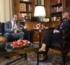 Μητσοτάκης σε Σακελλαροπούλου: Ατυχές γεγονός η ματαίωση της συνάντησης, θετική η δημοσιότητα για τα Γλυπτά - Θα βρει ανταπόκριση αργά ή γρήγορα είπε η Πρόεδρος (βίντεο)