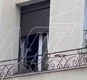 Πετράλωνα: Η σύλληψη on camera επίδοξου βιαστή - Σκαρφάλωσε στο μπαλκόνι & οι δύο κοπέλες ένοικοι ούρλιαζαν