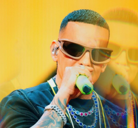 Ο Daddy Yankee του «Despacito» βρίσκει καταφύγιο στη θρησκεία: «Για πολύ καιρό προσπαθούσα να γεμίσω ένα κενό» - Ο ράπερ εγκαταλείπει τη μουσική (βίντεο)