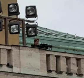 Σοκάρουν τα βίντεο από το μακελειό στην Πράγα: Πηδούν από τα παράθυρα φοιτητές, τρέχουν να σωθούν - Το χρονικό που κόστισε τη ζωή σε 15 άτομα, δείτε