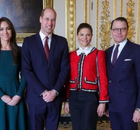 Συνάντηση των royals! Κέιτ & Ουίλιαμ υποδέχθηκαν την πριγκίπισσα Βικτώρια - Ποια το φόρεσε καλύτερα; (φωτό)
