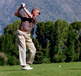 Μπιλ Κλίντον: Παίζει γκολφ σε πολυτελές θέρετρο στο Μεξικό – Η πρώτη εμφάνιση μετά τις αποκαλύψεις της λίστας Επστάιν