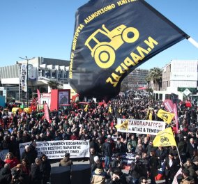 Ολοκληρώθηκε το συλλαλητήριο των αγροτών στην 30η Agrotica - Πέταξαν συμβολικά στο δρόμο κάστανα και μήλα (φωτό-βίντεο) - Κυρίως Φωτογραφία - Gallery - Video