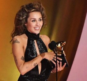 Βίντεο: Η στιγμή που η Miley Cyrus παραφράζοντας το διάσημο "I can buy myself flowers" λέει "I just bought my first Grammy" - Κυρίως Φωτογραφία - Gallery - Video