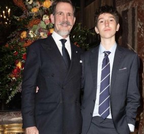 Ο Παύλος μαζί με το γιο του Αριστείδη στο Παρίσι - Μπαμπάς & γιος αγκαλιά σε επίσημο event - Ποιους συνάντησαν; (φωτό) - Κυρίως Φωτογραφία - Gallery - Video