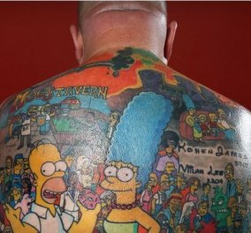Πορωμένος με τους Simpsons! Ούτε ένα, ούτε δύο, αλλά... 203 τατουάζ με τους ήρωες της δημοφιλής σειράς cartoon έχει αυτός ο Αυστραλός! (φωτό)