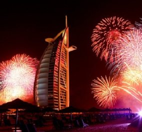 Ντουμπάι New Year! Ελάτε να δούμε όλο το βίντεο με την πιο χλιδάτη Πρωτοχρονιά της Γης!