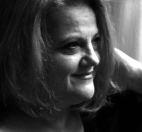 Ελένη Καστάνη: «Ο δρόμος για να βγούμε στο φως είναι προσωπικός και μοναχικός…» - απολαύστε την συνέντευξη της πολυαγαπημένης ηθοποιού  - Κυρίως Φωτογραφία - Gallery - Video
