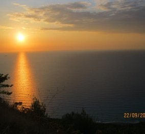Η Ειρήνη από την Λευκάδα μου έστειλε εκπληκτικά ηλιοβασιλέματα: Πόρτο Κατσίκι! Ονειρευτείτε πρωί πρωί ότι είσθε εκεί (αποκλειστικές εικόνες + βίντεο)  - Κυρίως Φωτογραφία - Gallery - Video