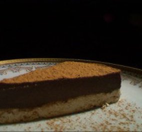 Το πάντρεμα του παραδοσιακού με το μοντέρνο έχουν σαν αποτέλεσμα... μια τούρτα με χαλβά και ταχίνι! (βίντεο) - Κυρίως Φωτογραφία - Gallery - Video